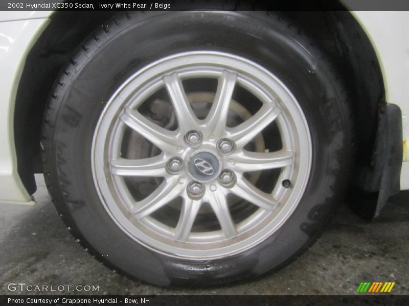 Ivory White Pearl / Beige 2002 Hyundai XG350 Sedan