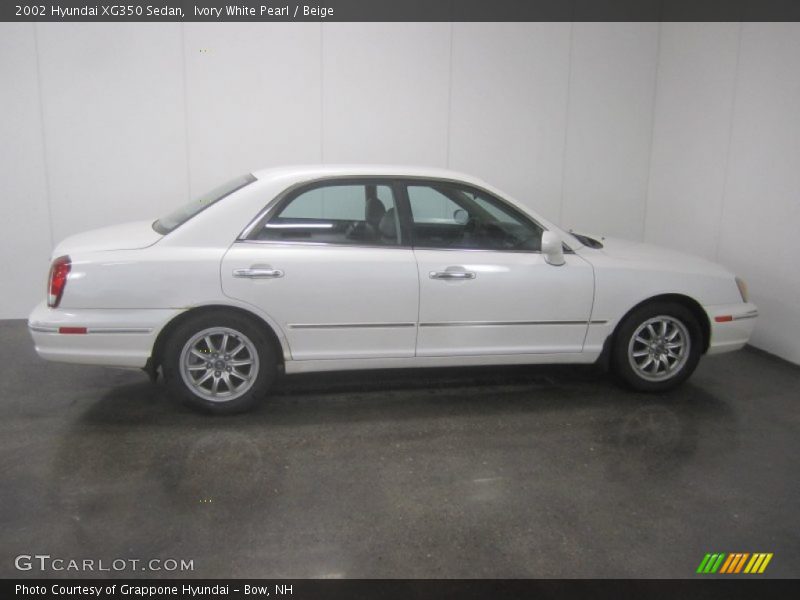 Ivory White Pearl / Beige 2002 Hyundai XG350 Sedan