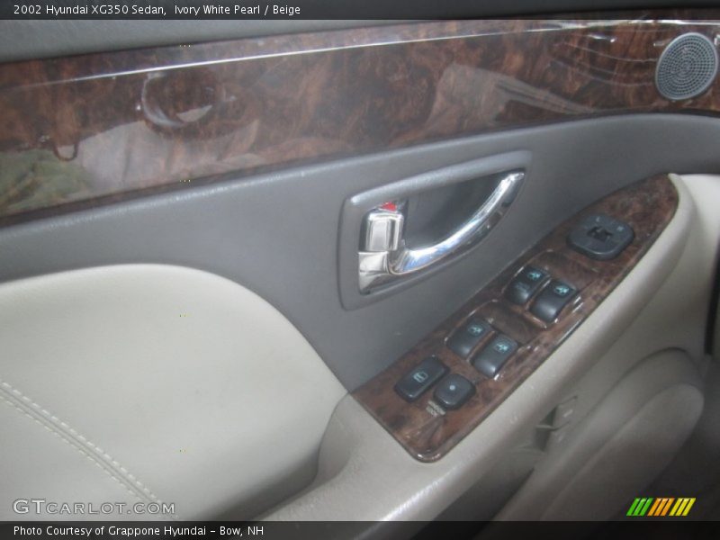 Ivory White Pearl / Beige 2002 Hyundai XG350 Sedan