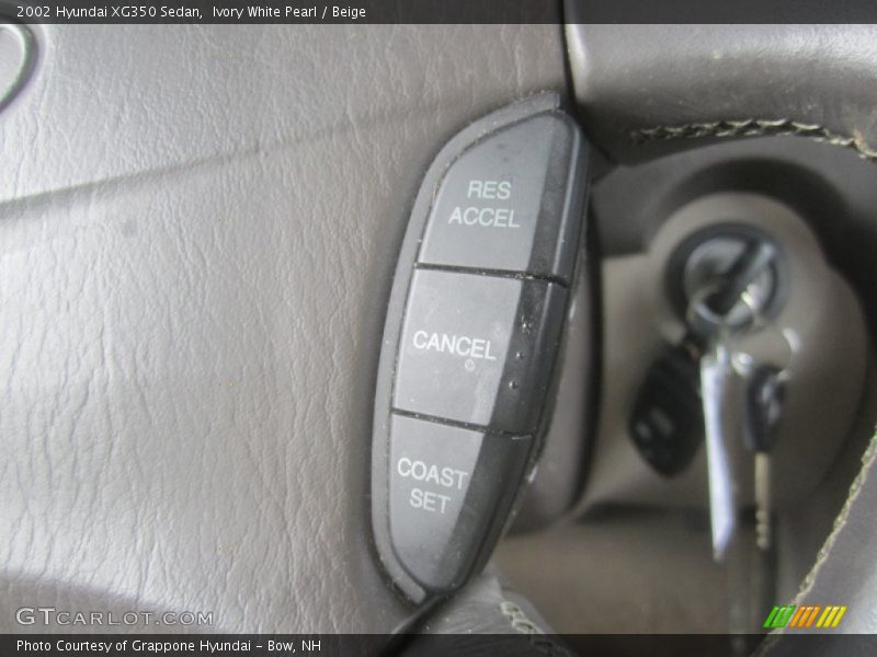 Ivory White Pearl / Beige 2002 Hyundai XG350 Sedan