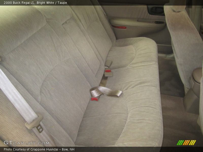 Bright White / Taupe 2000 Buick Regal LS