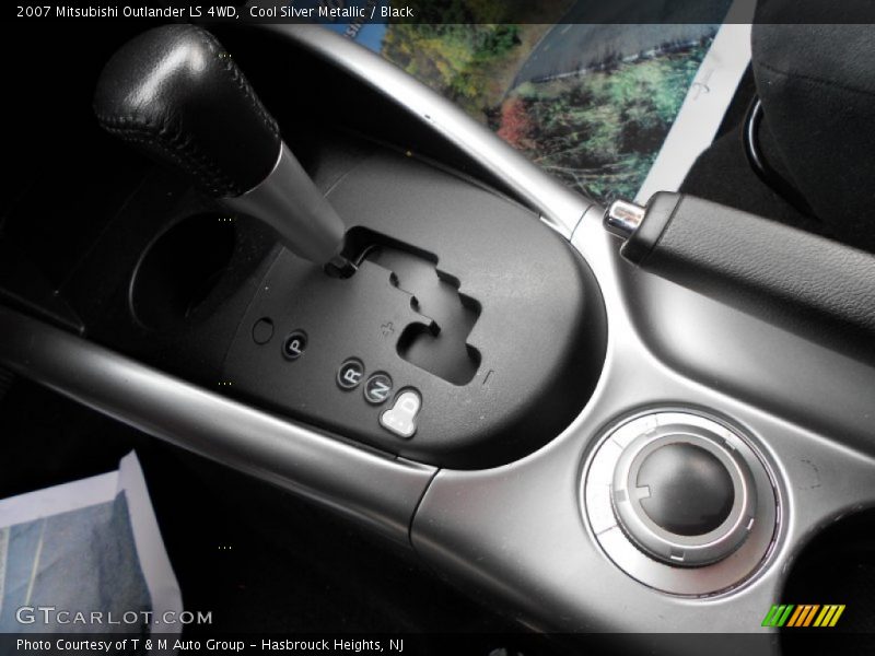 Cool Silver Metallic / Black 2007 Mitsubishi Outlander LS 4WD