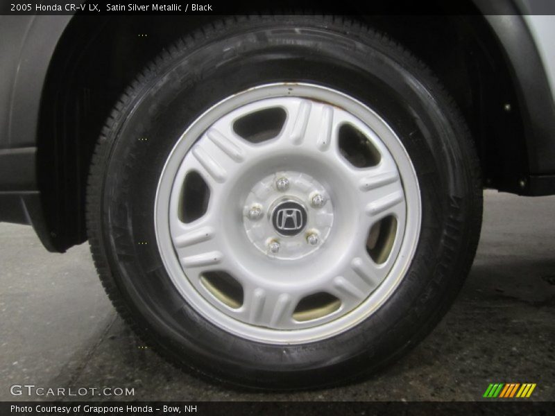 Satin Silver Metallic / Black 2005 Honda CR-V LX
