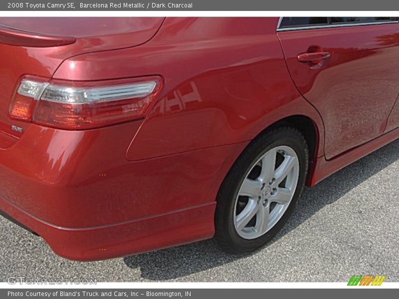 Barcelona Red Metallic / Dark Charcoal 2008 Toyota Camry SE