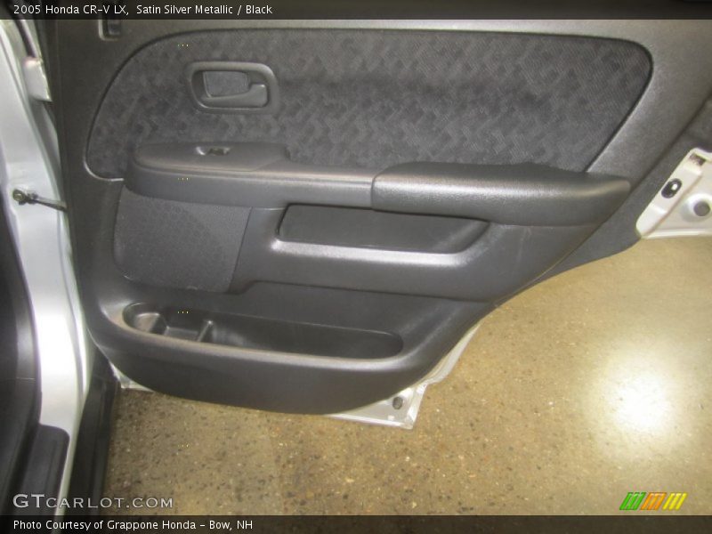 Satin Silver Metallic / Black 2005 Honda CR-V LX