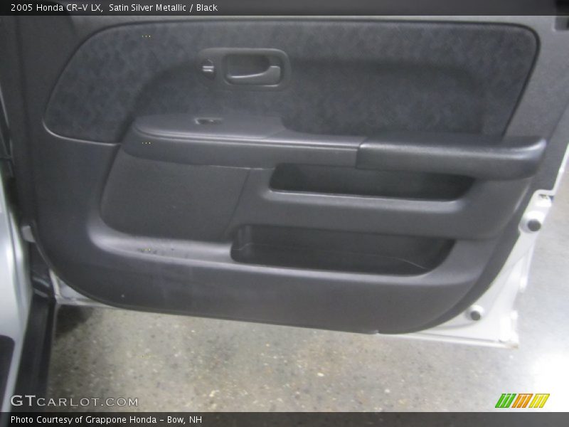 Satin Silver Metallic / Black 2005 Honda CR-V LX