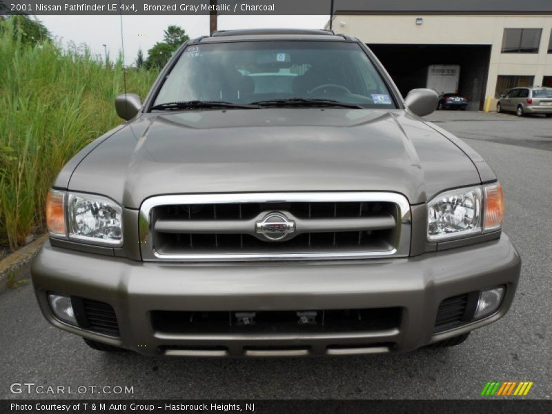 Bronzed Gray Metallic / Charcoal 2001 Nissan Pathfinder LE 4x4