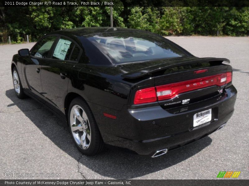 Pitch Black / Black 2011 Dodge Charger R/T Road & Track