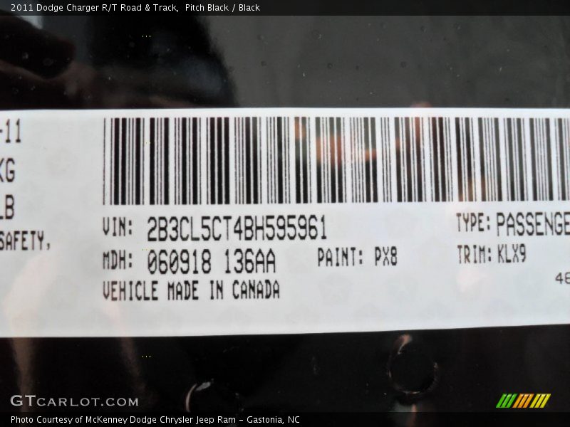 Pitch Black / Black 2011 Dodge Charger R/T Road & Track