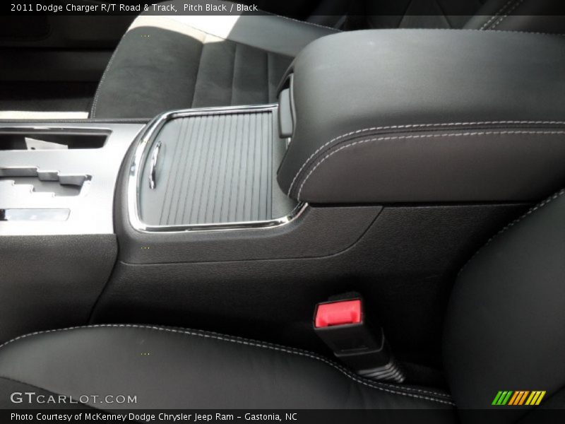 Pitch Black / Black 2011 Dodge Charger R/T Road & Track