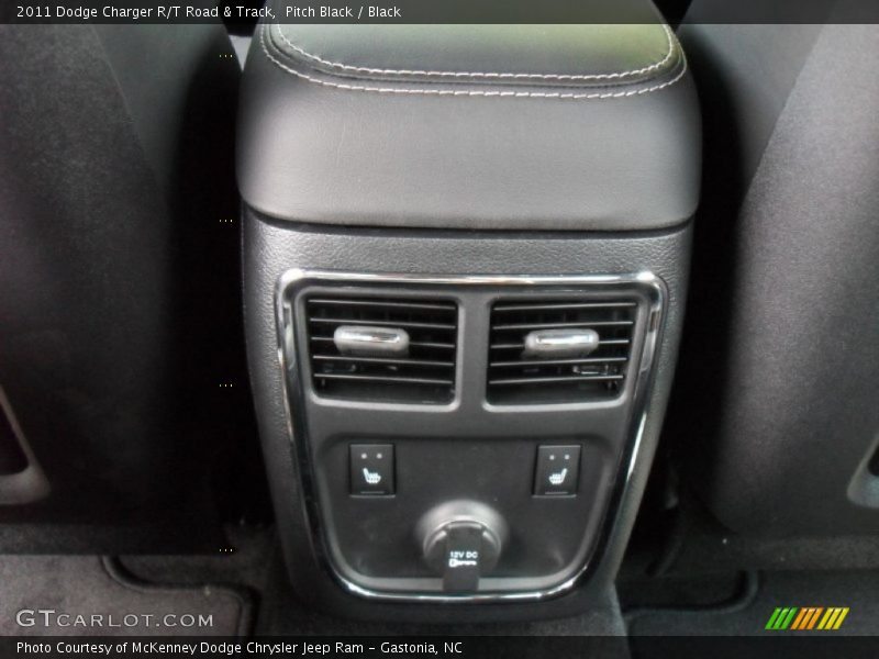 Pitch Black / Black 2011 Dodge Charger R/T Road & Track