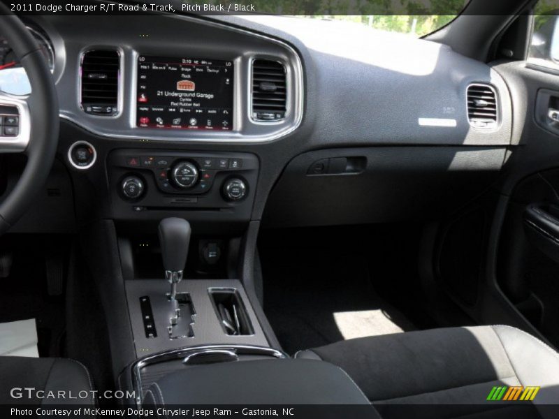 Pitch Black / Black 2011 Dodge Charger R/T Road & Track