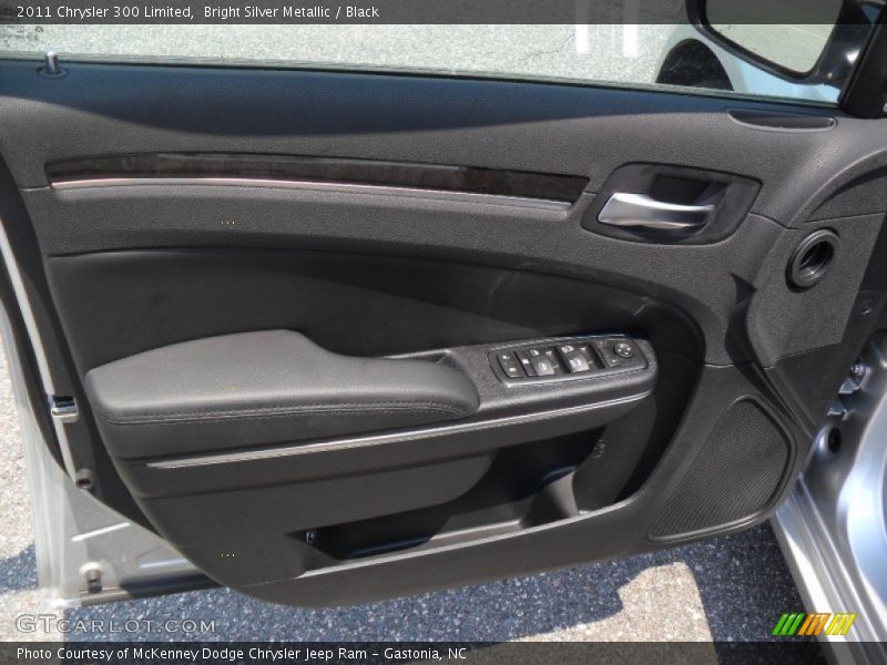 Bright Silver Metallic / Black 2011 Chrysler 300 Limited