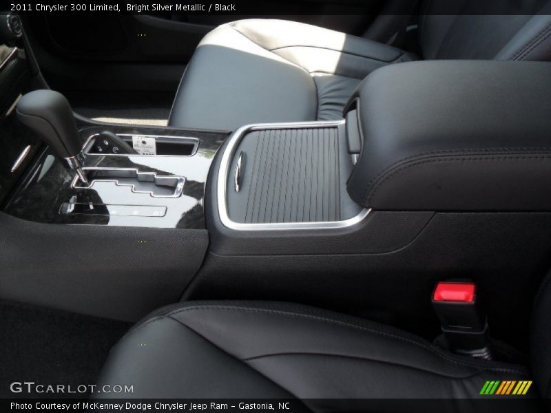 Bright Silver Metallic / Black 2011 Chrysler 300 Limited