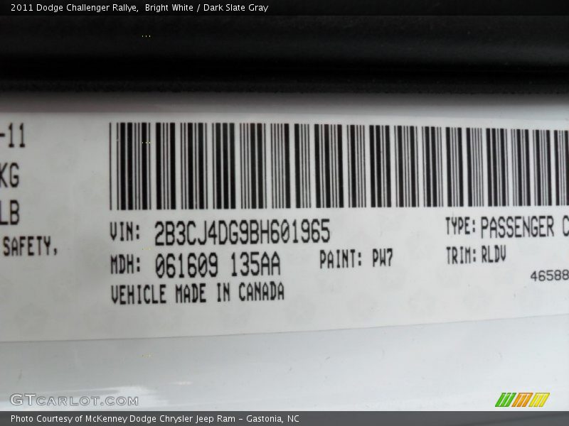 Bright White / Dark Slate Gray 2011 Dodge Challenger Rallye
