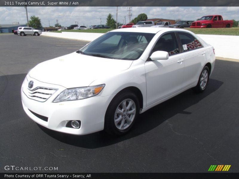Super White / Ash 2011 Toyota Camry LE