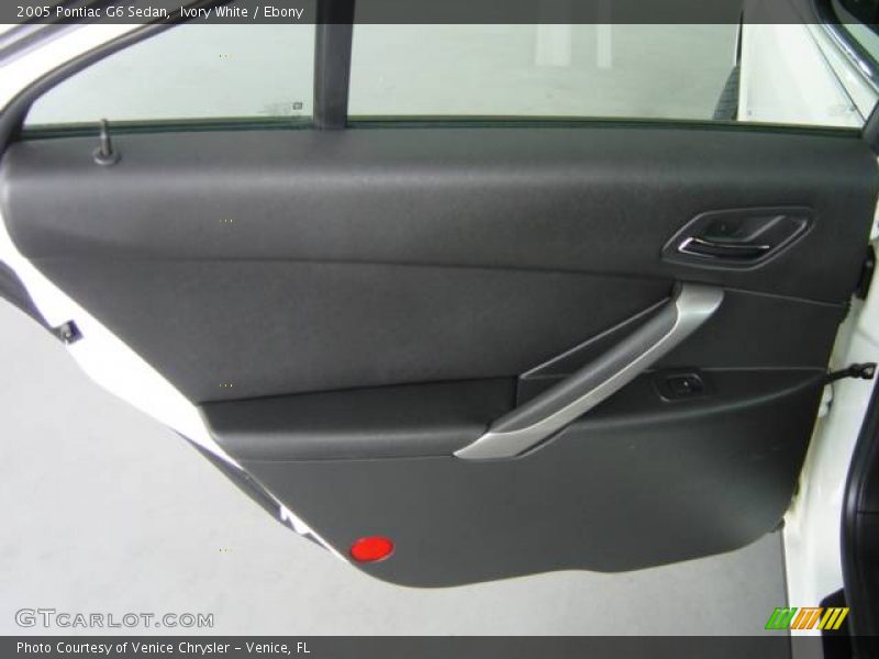 Ivory White / Ebony 2005 Pontiac G6 Sedan