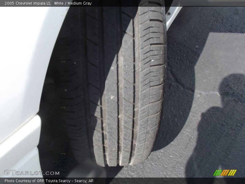 White / Medium Gray 2005 Chevrolet Impala LS