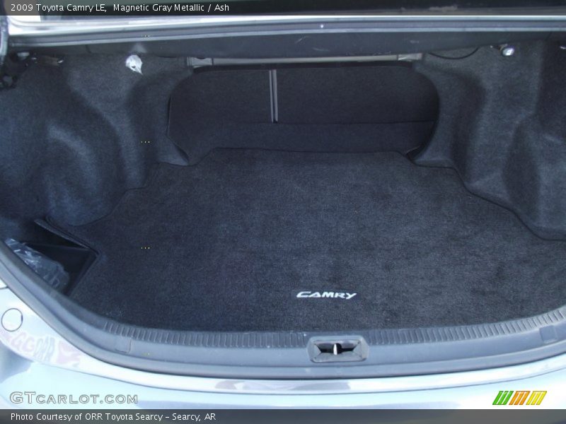 Magnetic Gray Metallic / Ash 2009 Toyota Camry LE