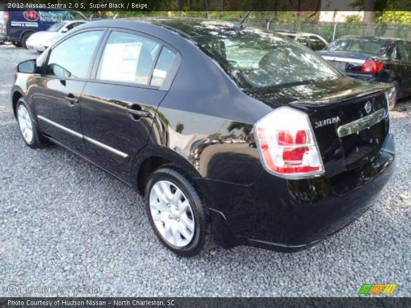 Super Black / Beige 2012 Nissan Sentra 2.0 S