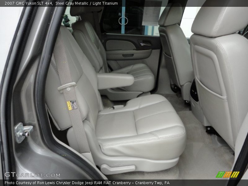  2007 Yukon SLT 4x4 Light Titanium Interior
