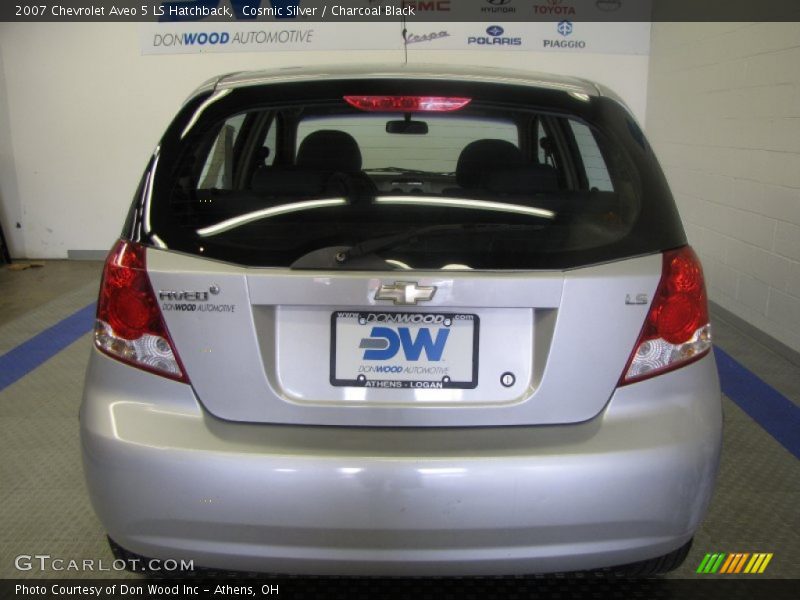 Cosmic Silver / Charcoal Black 2007 Chevrolet Aveo 5 LS Hatchback