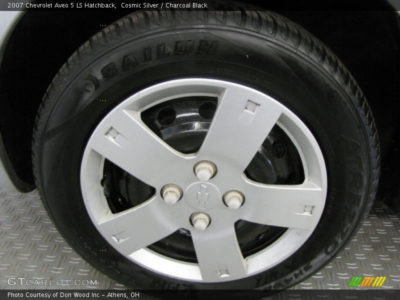 Cosmic Silver / Charcoal Black 2007 Chevrolet Aveo 5 LS Hatchback