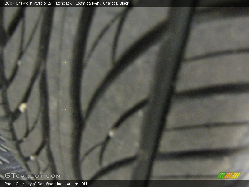Cosmic Silver / Charcoal Black 2007 Chevrolet Aveo 5 LS Hatchback