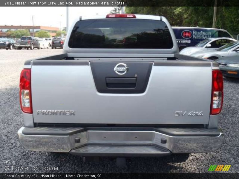 Radiant Silver Metallic / Steel 2011 Nissan Frontier SV Crew Cab 4x4