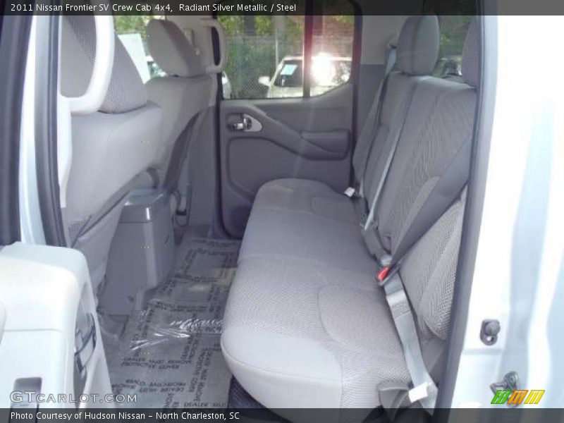 Radiant Silver Metallic / Steel 2011 Nissan Frontier SV Crew Cab 4x4