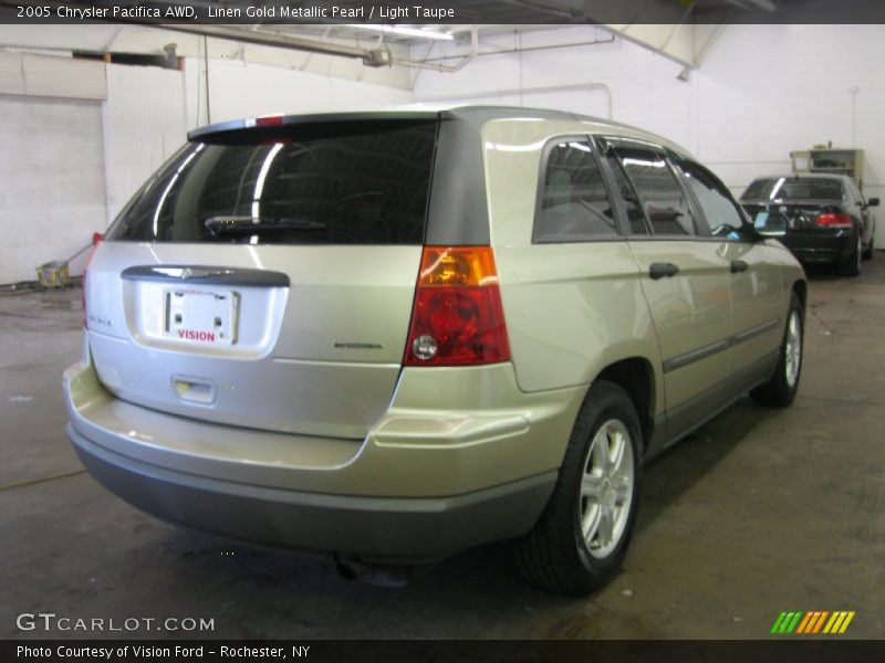 Linen Gold Metallic Pearl / Light Taupe 2005 Chrysler Pacifica AWD