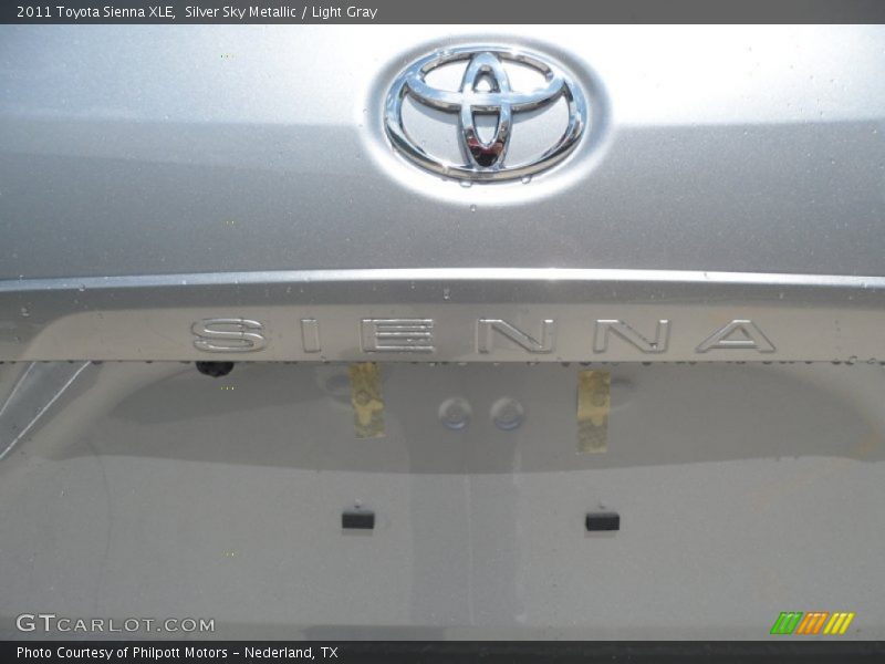 Silver Sky Metallic / Light Gray 2011 Toyota Sienna XLE