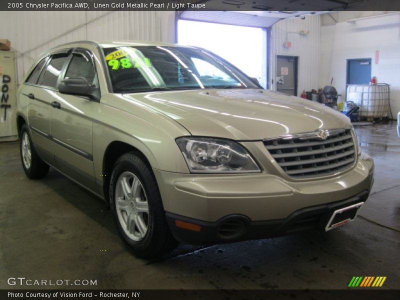 Linen Gold Metallic Pearl / Light Taupe 2005 Chrysler Pacifica AWD
