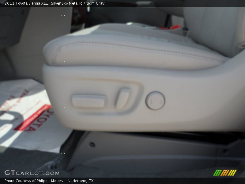 Silver Sky Metallic / Light Gray 2011 Toyota Sienna XLE
