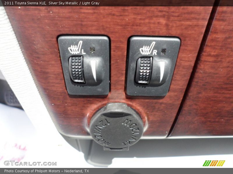 Silver Sky Metallic / Light Gray 2011 Toyota Sienna XLE