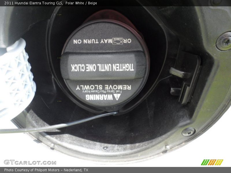 Polar White / Beige 2011 Hyundai Elantra Touring GLS