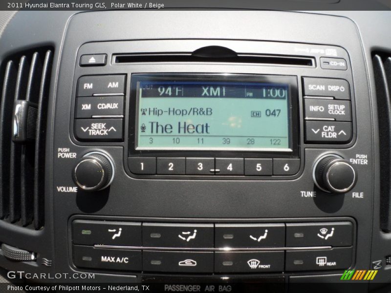 Controls of 2011 Elantra Touring GLS