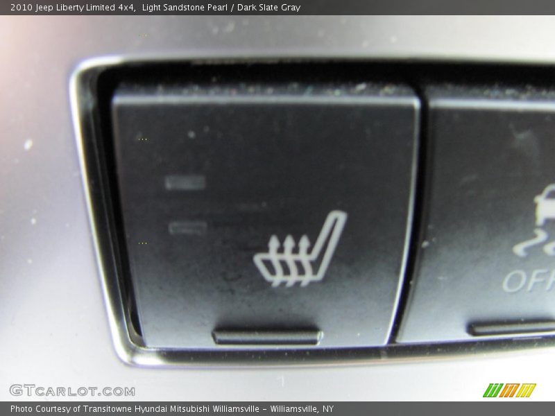 Light Sandstone Pearl / Dark Slate Gray 2010 Jeep Liberty Limited 4x4