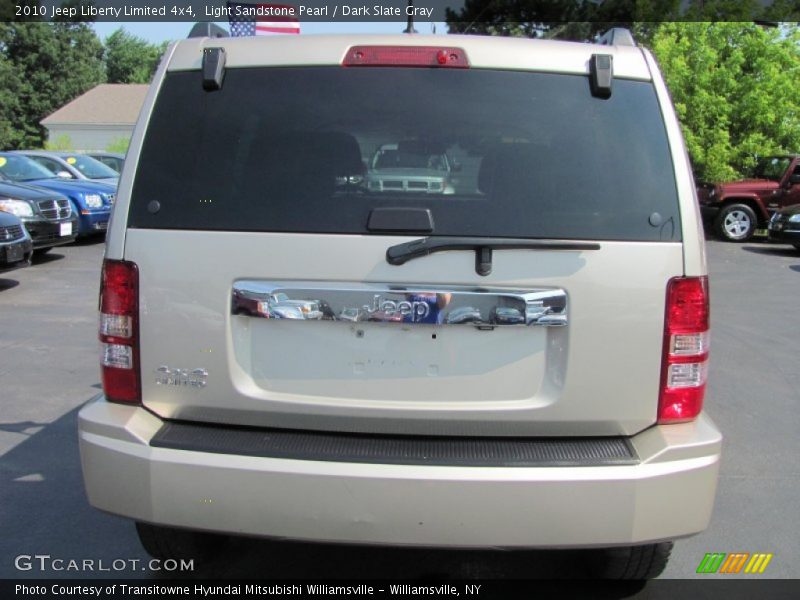 Light Sandstone Pearl / Dark Slate Gray 2010 Jeep Liberty Limited 4x4