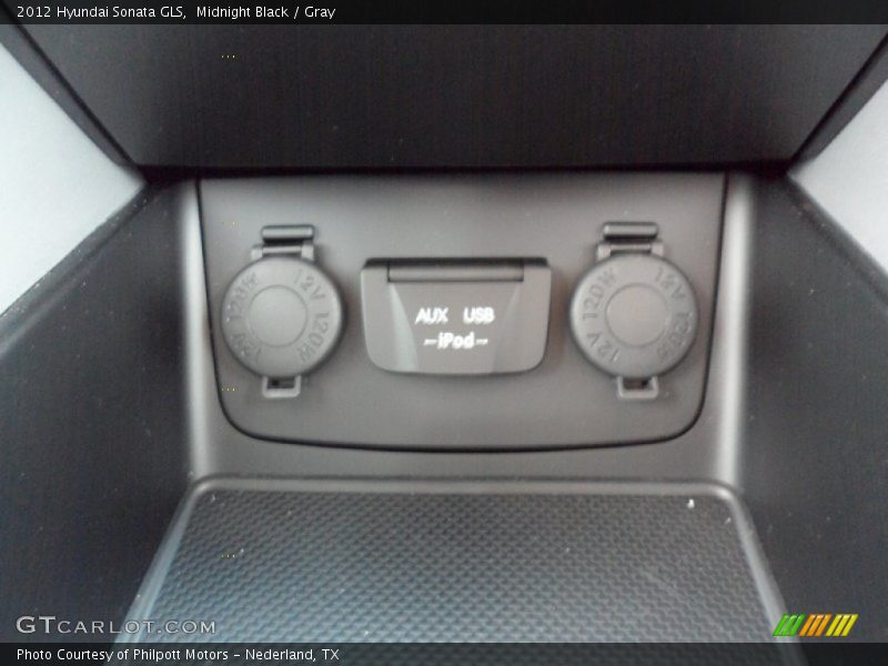 Midnight Black / Gray 2012 Hyundai Sonata GLS