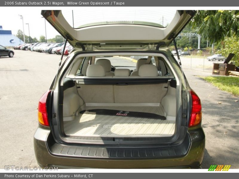 Willow Green Opalescent / Taupe 2006 Subaru Outback 2.5i Wagon