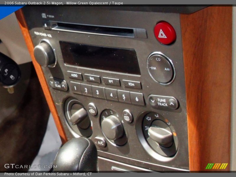 Willow Green Opalescent / Taupe 2006 Subaru Outback 2.5i Wagon