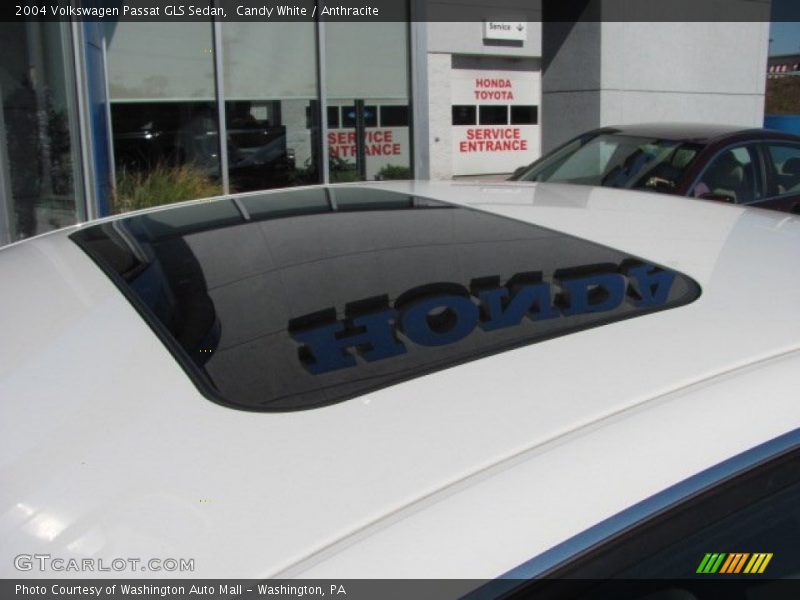 Candy White / Anthracite 2004 Volkswagen Passat GLS Sedan