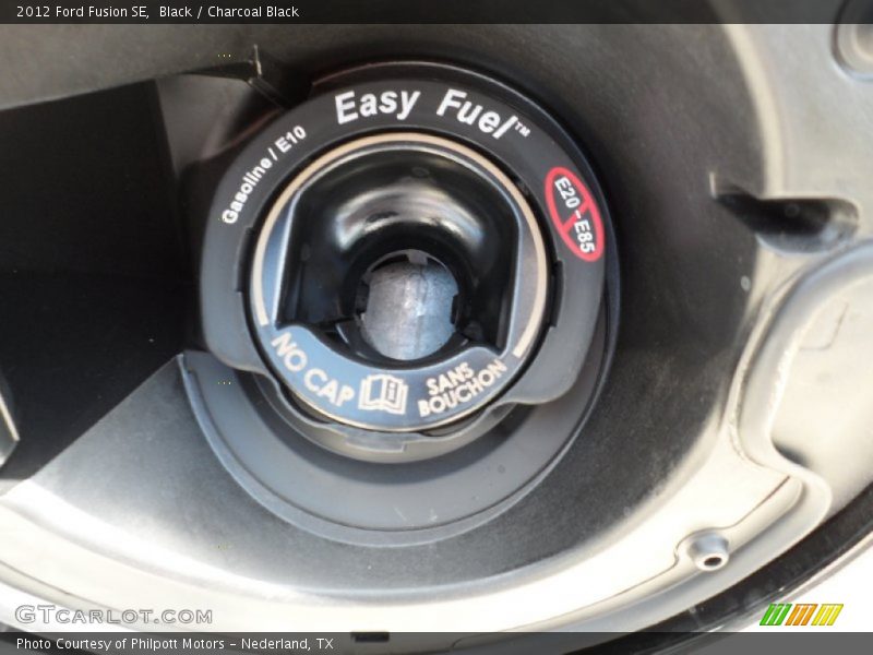 Black / Charcoal Black 2012 Ford Fusion SE