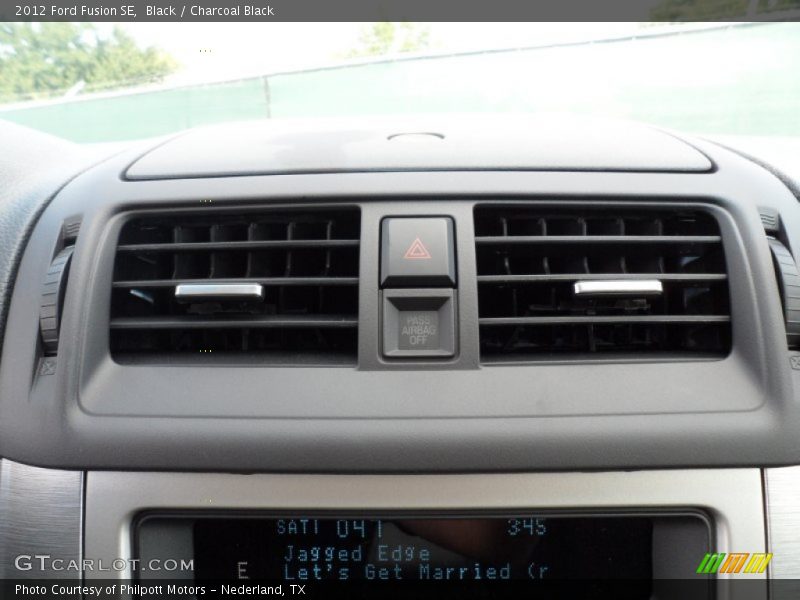 Black / Charcoal Black 2012 Ford Fusion SE
