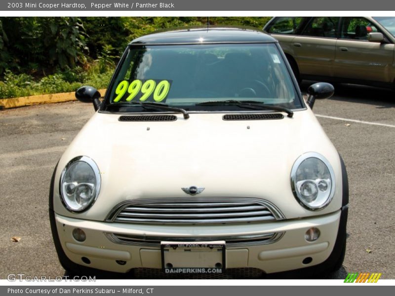 Pepper White / Panther Black 2003 Mini Cooper Hardtop