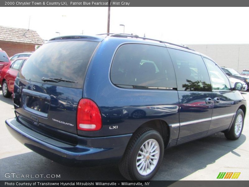 Patriot Blue Pearlcoat / Mist Gray 2000 Chrysler Town & Country LXi