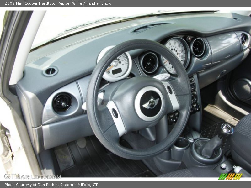 Pepper White / Panther Black 2003 Mini Cooper Hardtop