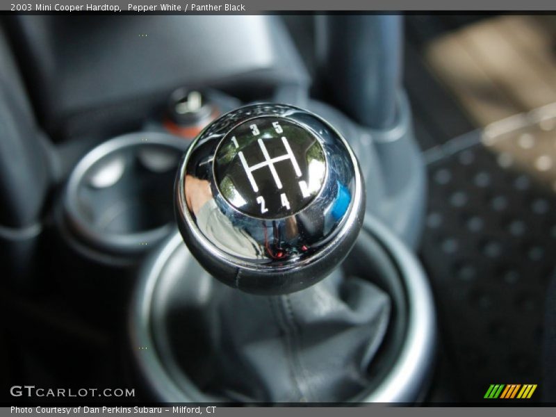 Pepper White / Panther Black 2003 Mini Cooper Hardtop