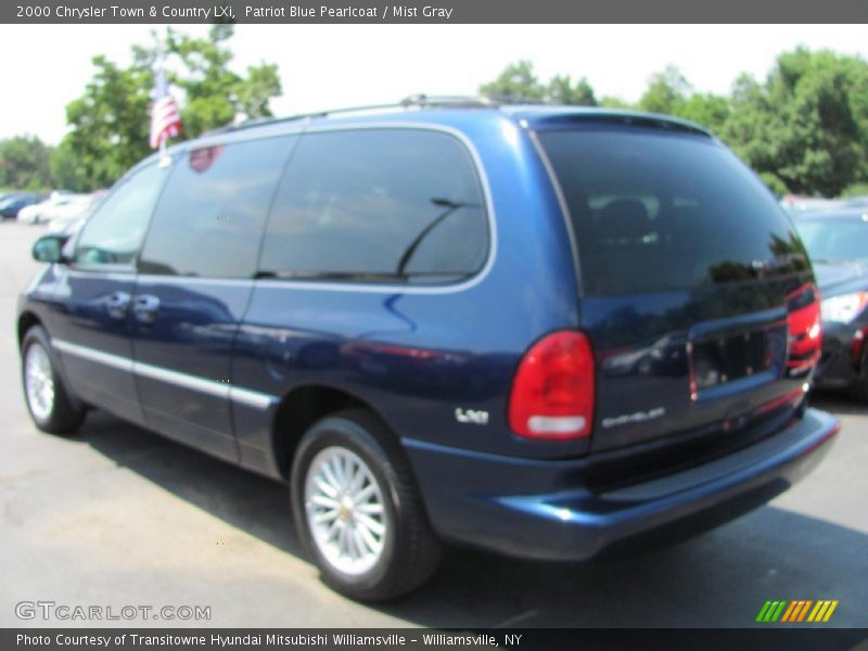 Patriot Blue Pearlcoat / Mist Gray 2000 Chrysler Town & Country LXi